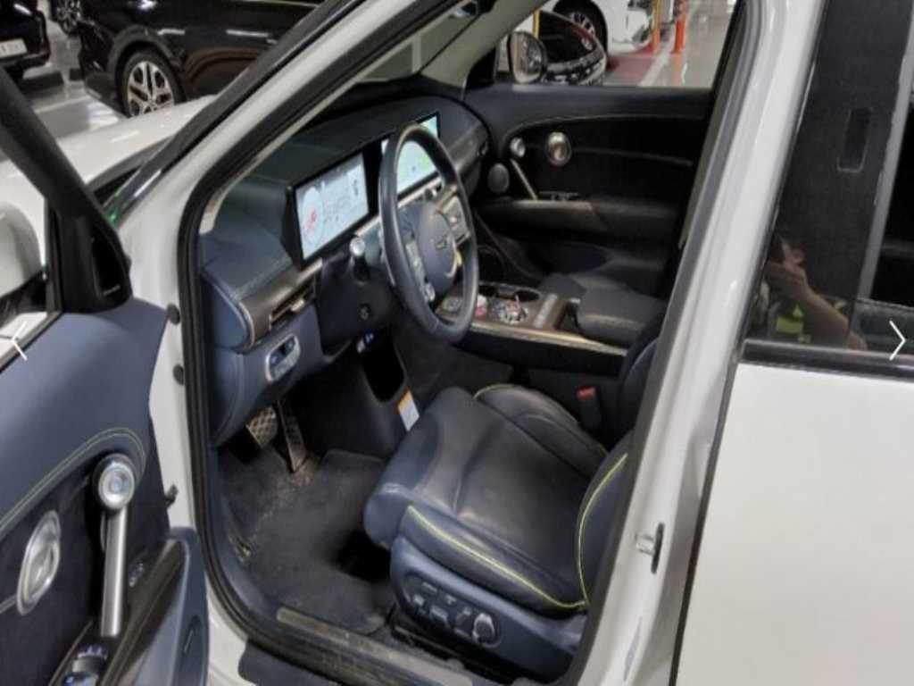 Genesis GV60 - Vista 3