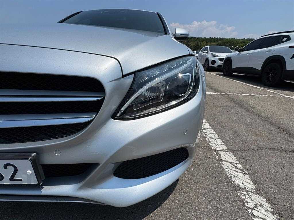Mercedes Benz C Class 2017 Gris - Importación desde Corea - HF Imports Iquique - Foto 18