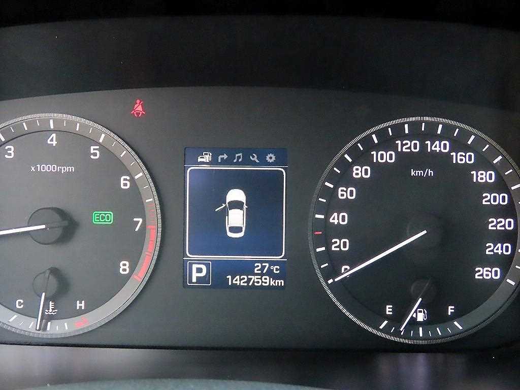 HYUNDAI Sonata - Vista 11