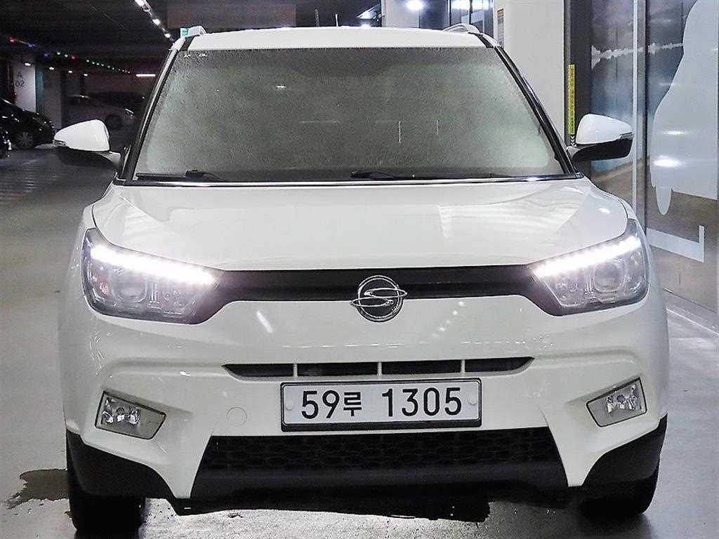 Ssangyong Tivoli - Vista 2