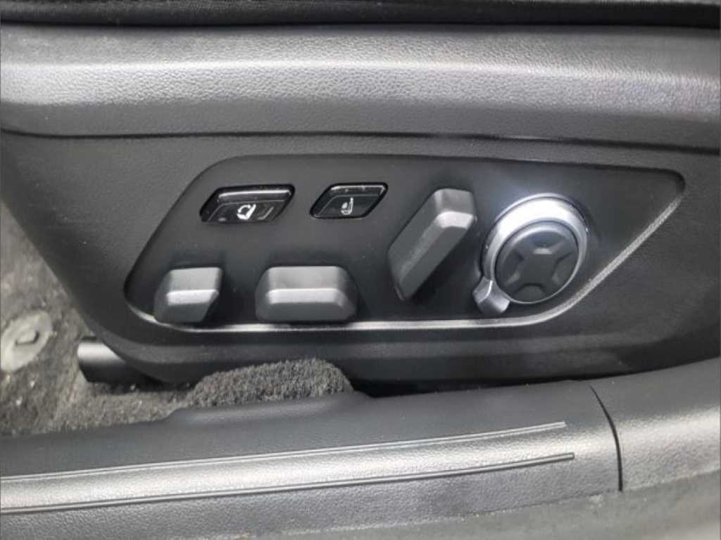 HYUNDAI Grandeur - Vista 11