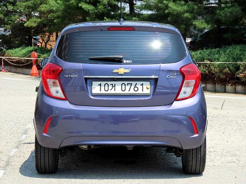 Chevrolet Spark - Vista 6