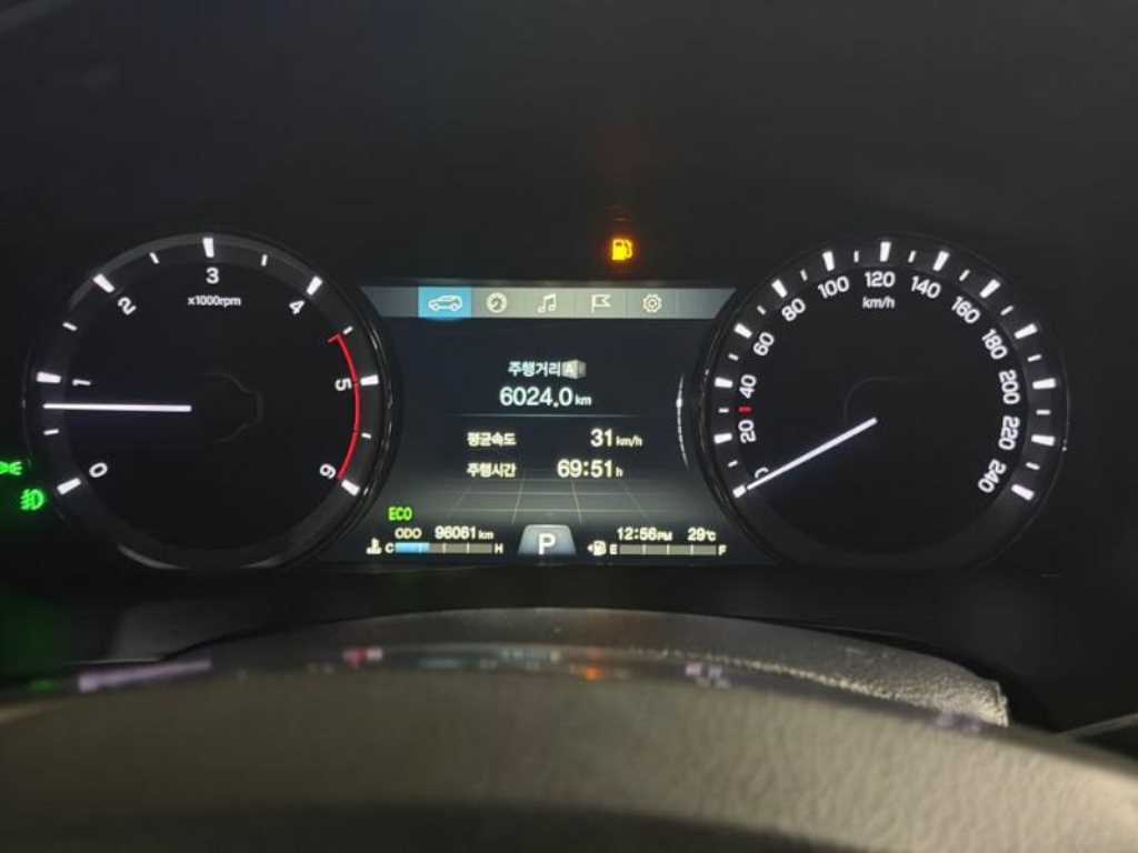 Ssangyong Rexton - Vista 11