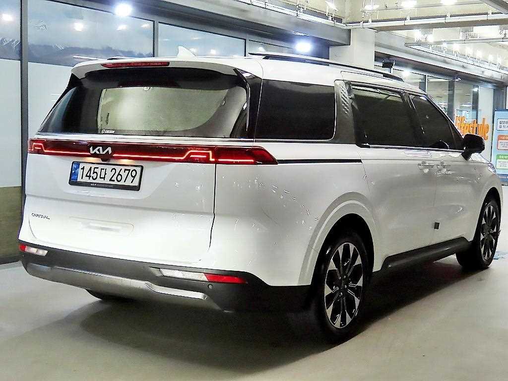 KIA Carnival - Vista 6