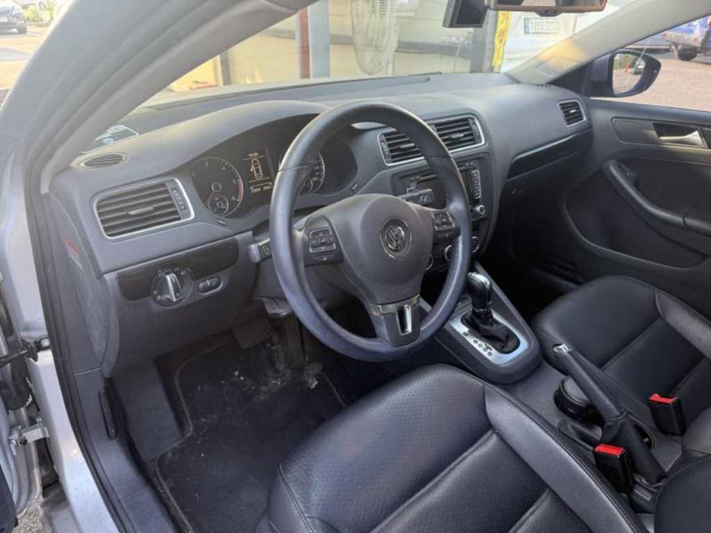 Volkswagen Jetta 2014 Gris - Importación desde Corea - HF Imports Iquique - Foto 16
