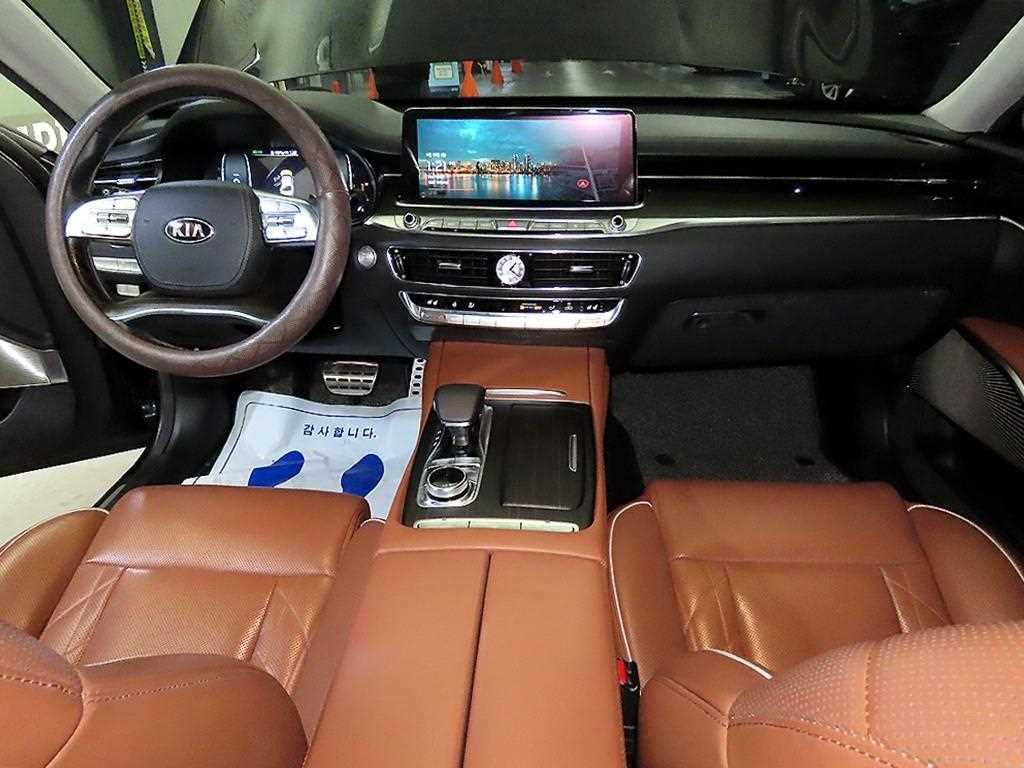 KIA K9 - Vista 12