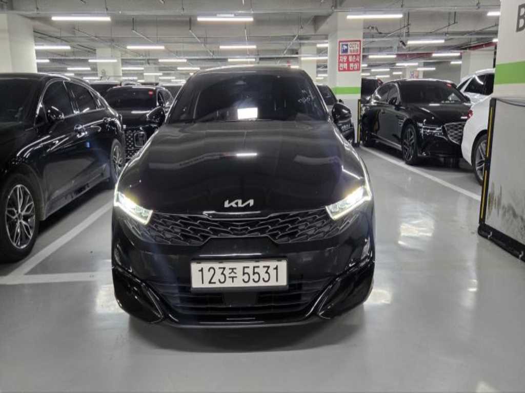 KIA K5 2023 Negro - Importación desde Corea - HF Imports Iquique - Foto 1