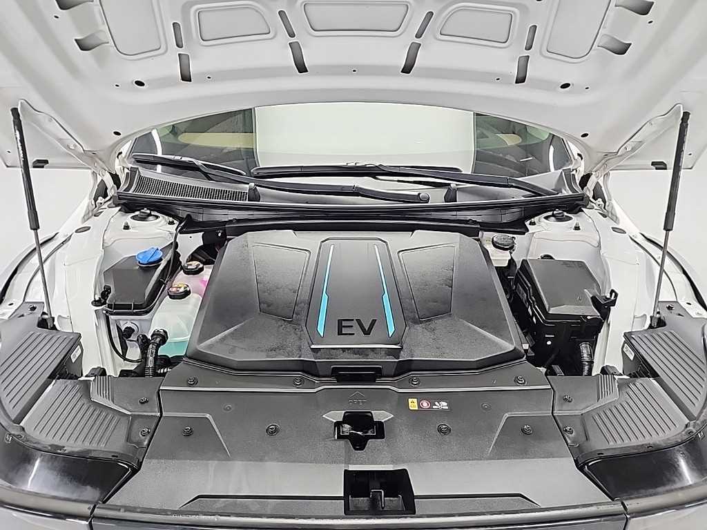 HYUNDAI Ioniq 5 - Vista 7