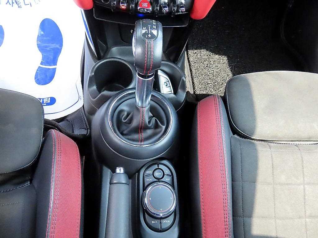 Mini Cooper 2017 Negro - Importación desde Corea - HF Imports Iquique - Foto 13