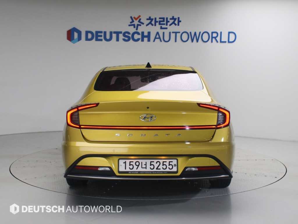 HYUNDAI Sonata - Vista 6