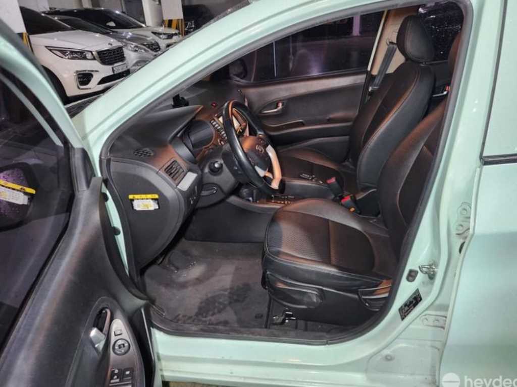 KIA Morning - Vista 8