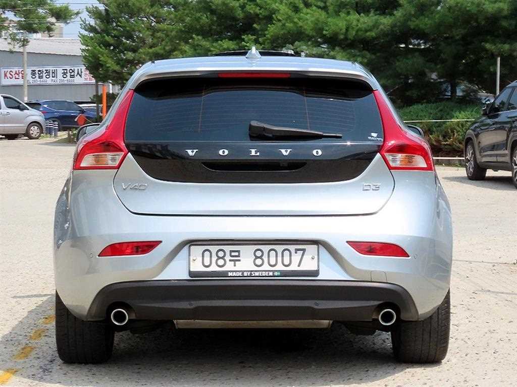 Volvo V40 - Vista 6