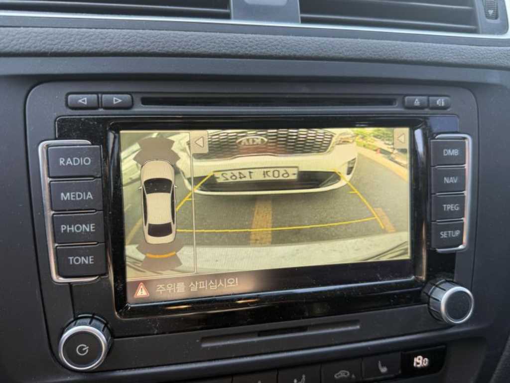 Volkswagen Jetta - Vista 9