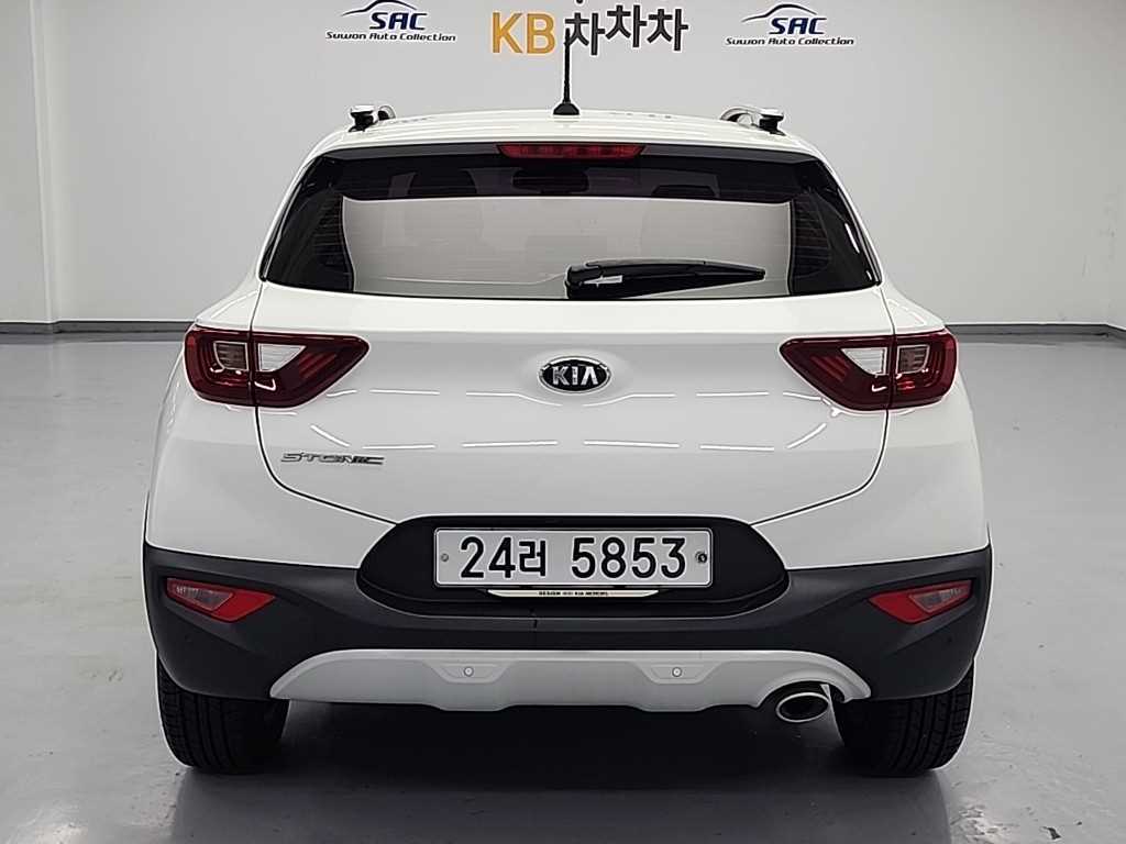 KIA Stonic - Vista 3