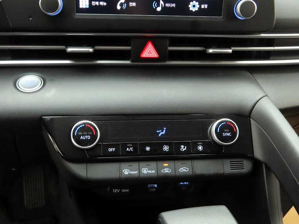 HYUNDAI Avante - Vista 11