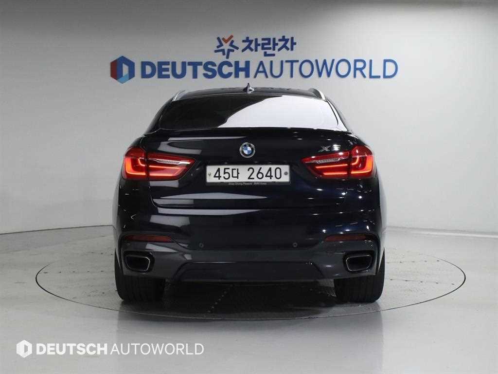 BMW X6 - Vista 6