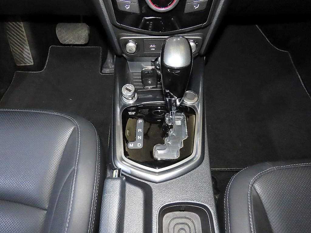Ssangyong Tivoli 2017 Blanco - Importación desde Corea - HF Imports Iquique - Foto 14