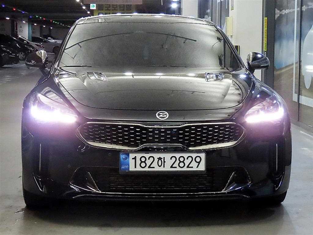 KIA Stinger - Vista 2