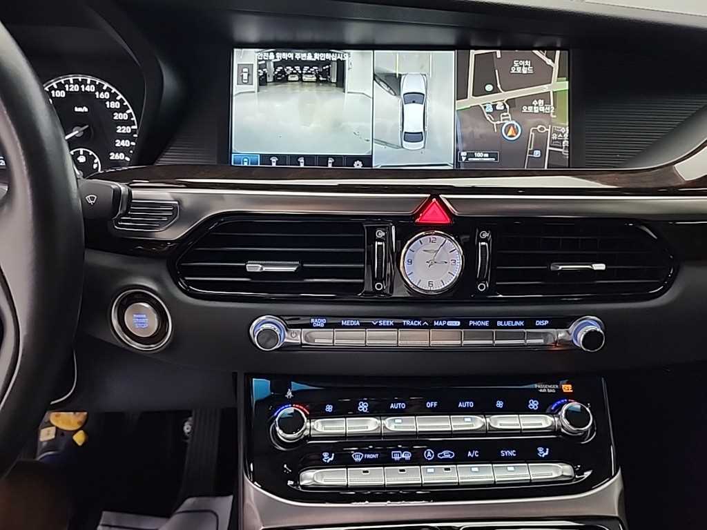 Genesis EQ900 - Vista 12