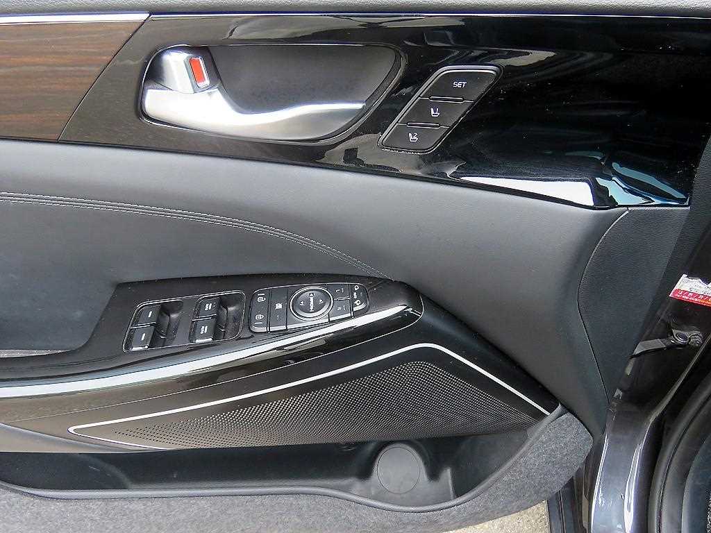 KIA K7 - Vista 12