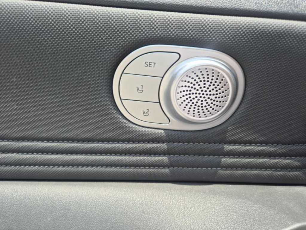 HYUNDAI Avante - Vista 11