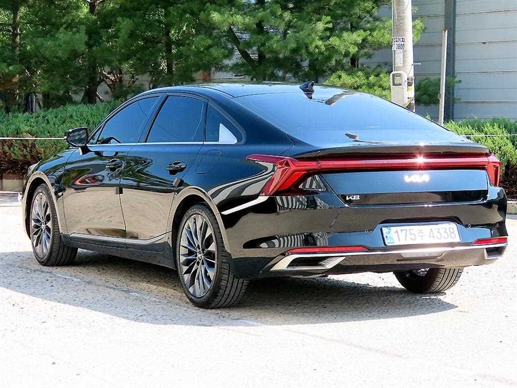 KIA K8 - Vista 3
