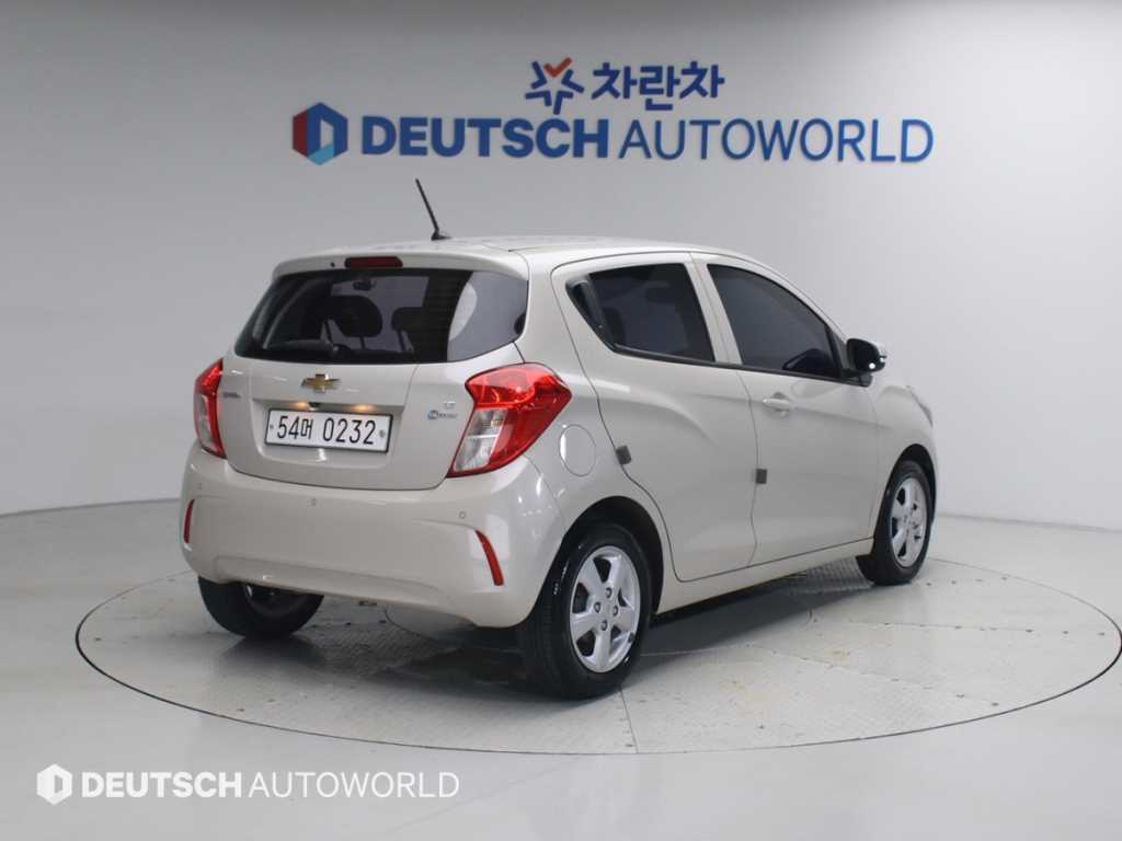 Chevrolet Spark - Vista 2