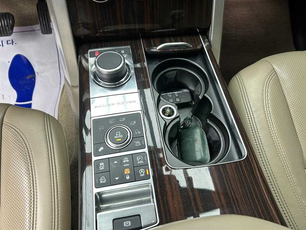 Land Rover Range Rover 2016 Negro - Importación desde Corea - HF Imports Iquique - Foto 14