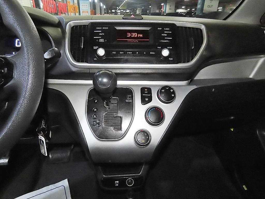 KIA Ray 2022 Blanco - Importación desde Corea - HF Imports Iquique - Foto 13
