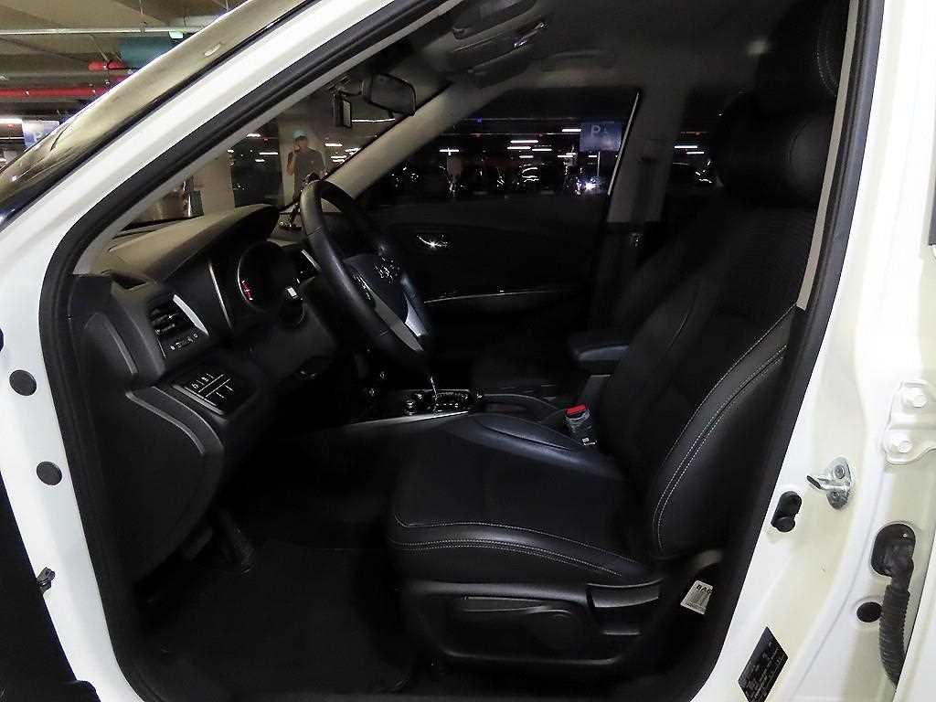 Ssangyong Tivoli - Vista 8