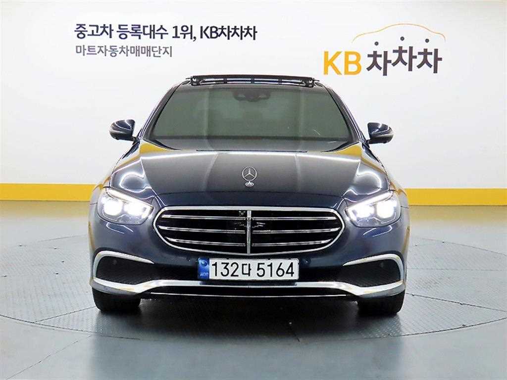 Mercedes Benz E class 2021 Azul - Importación desde Corea - HF Imports Iquique - Foto 1