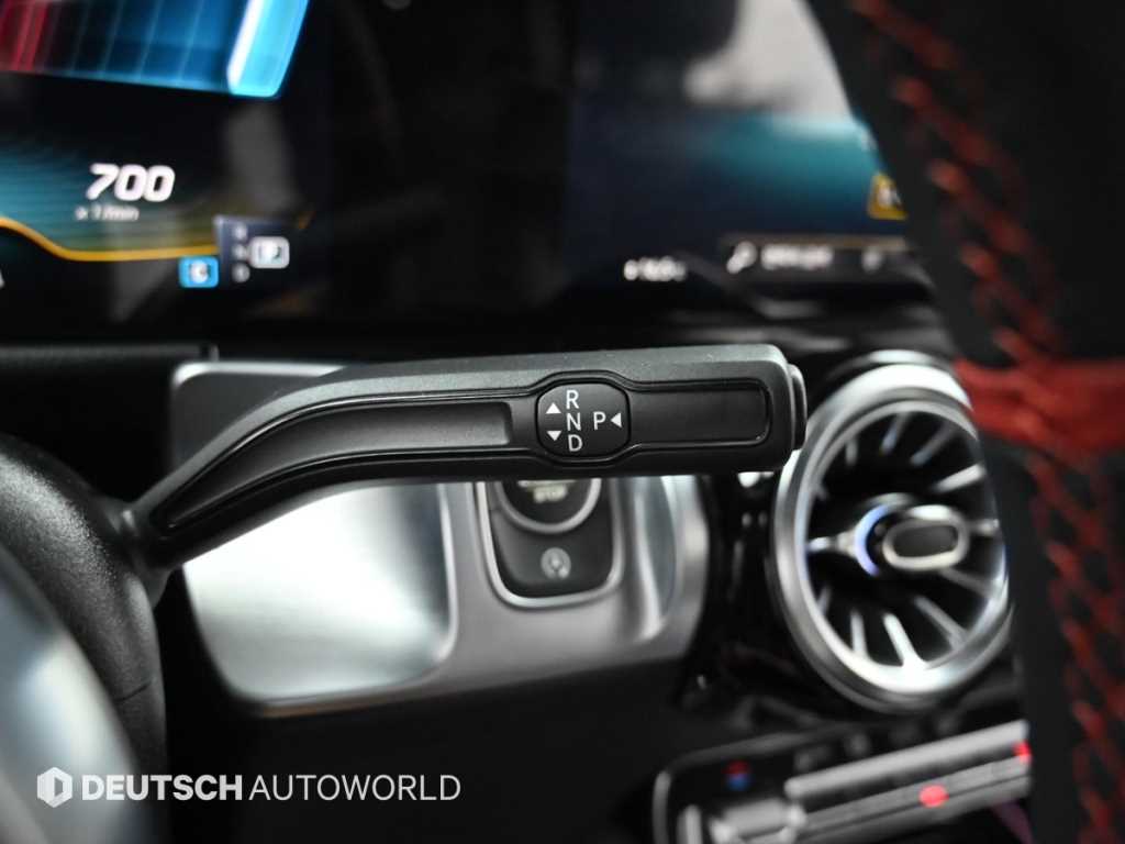 Mercedes Benz GLB Class - Vista 11