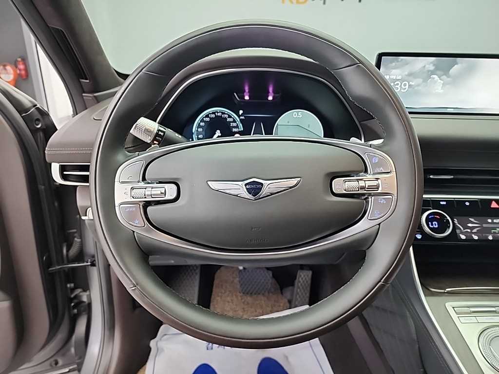 Genesis GV80 - Vista 11