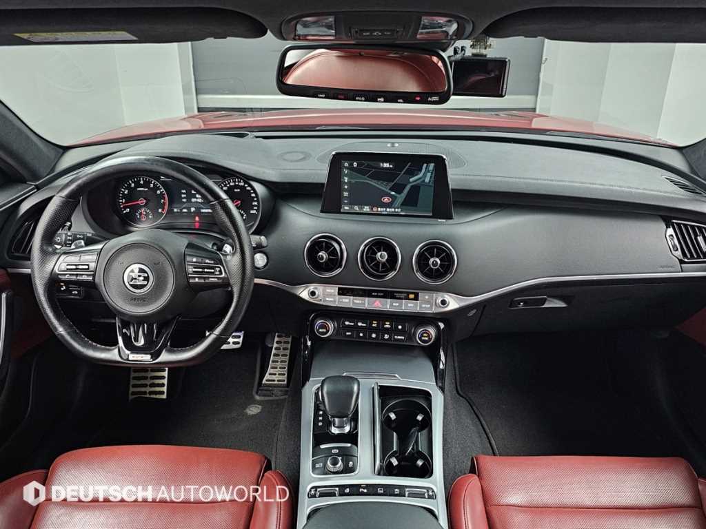 KIA Stinger - Vista 9