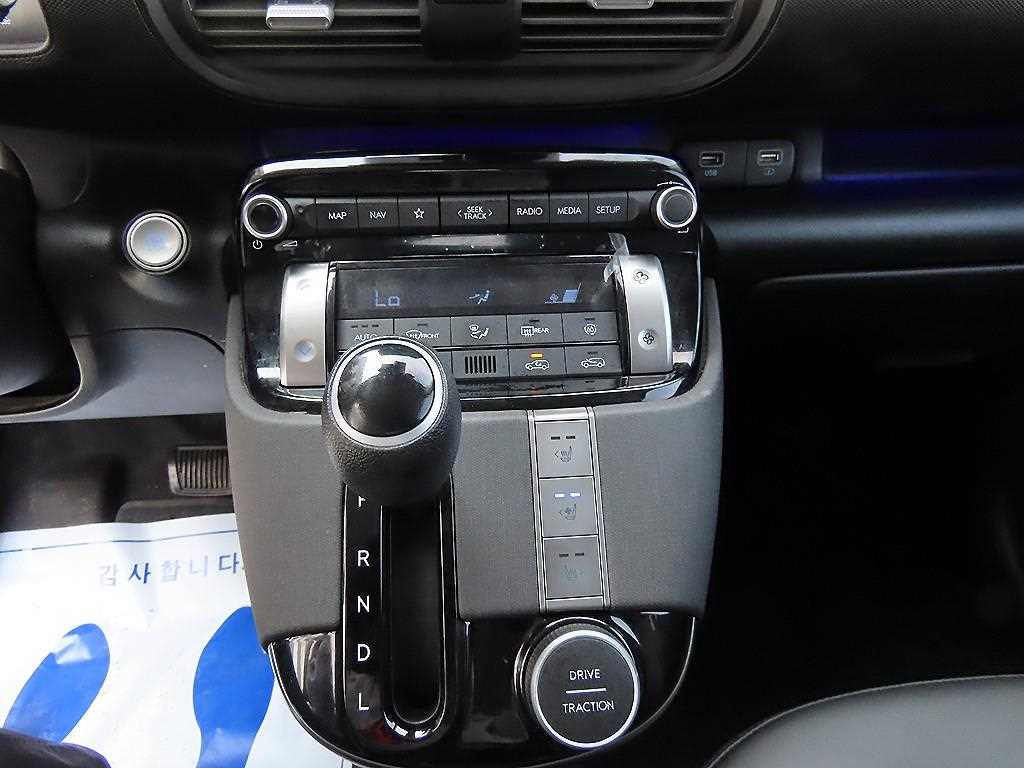 HYUNDAI Casper - Vista 12