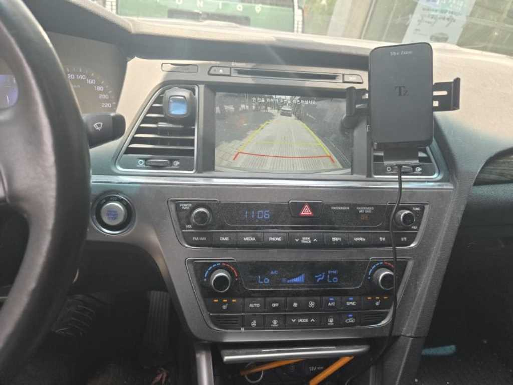 HYUNDAI Sonata - Vista 8