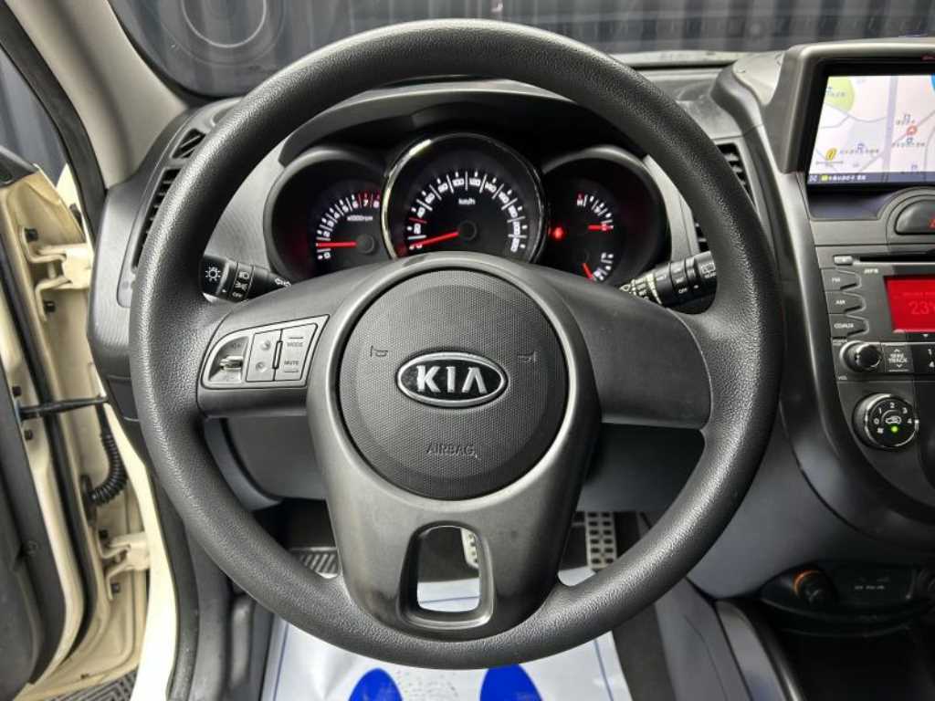 KIA Soul - Vista 11