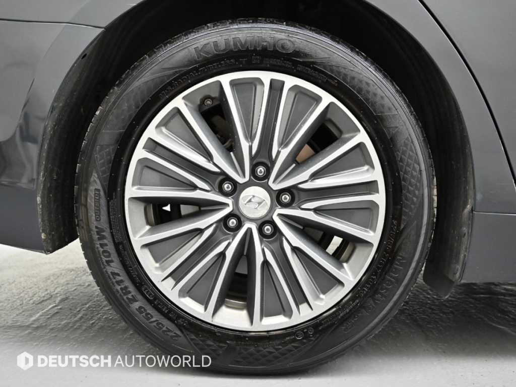 HYUNDAI Grandeur - Vista 7