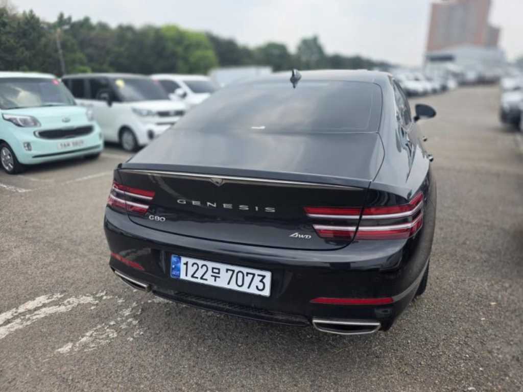 Genesis G80 - Vista 8