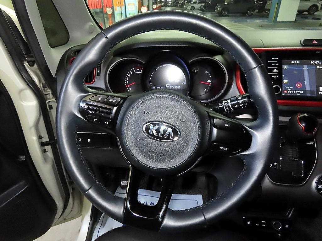KIA Ray - Vista 10