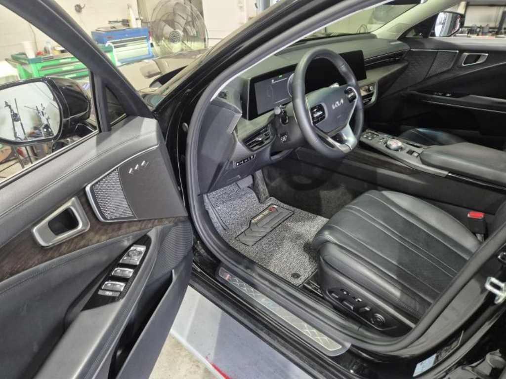 KIA K8 - Vista 7