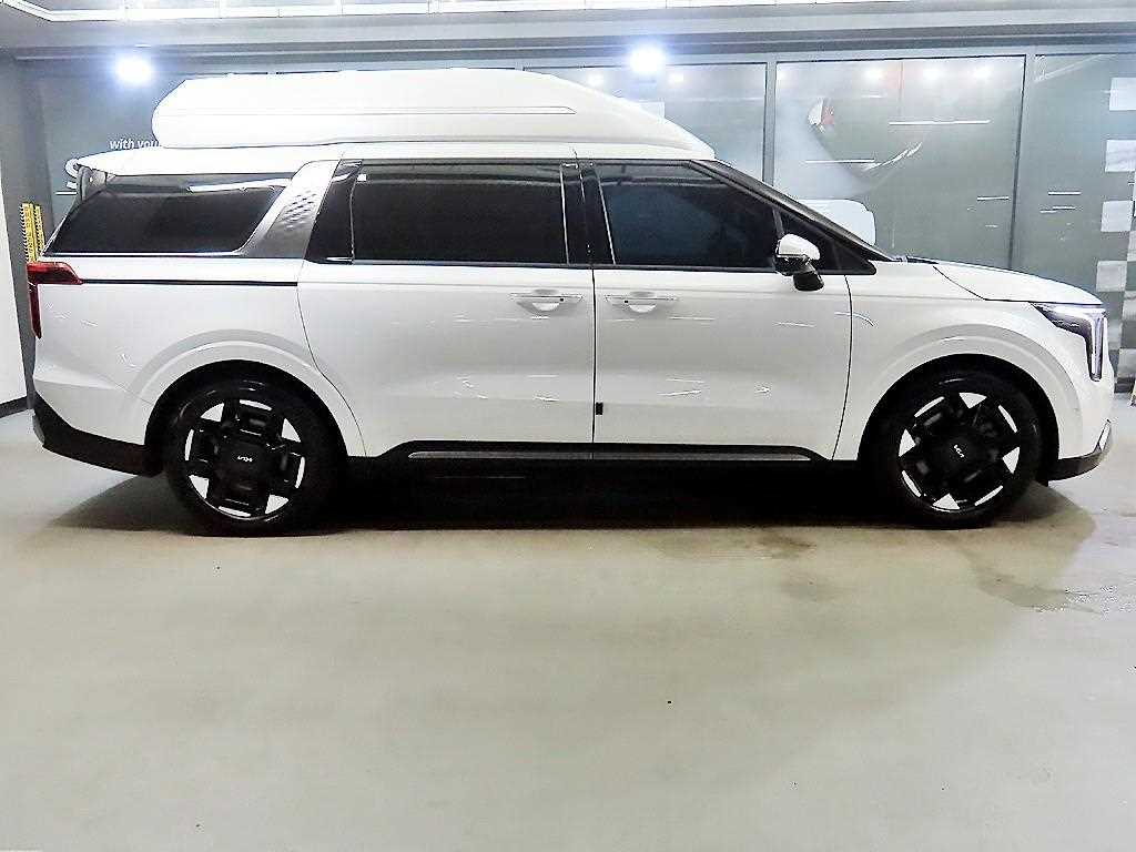 KIA Carnival - Vista 3