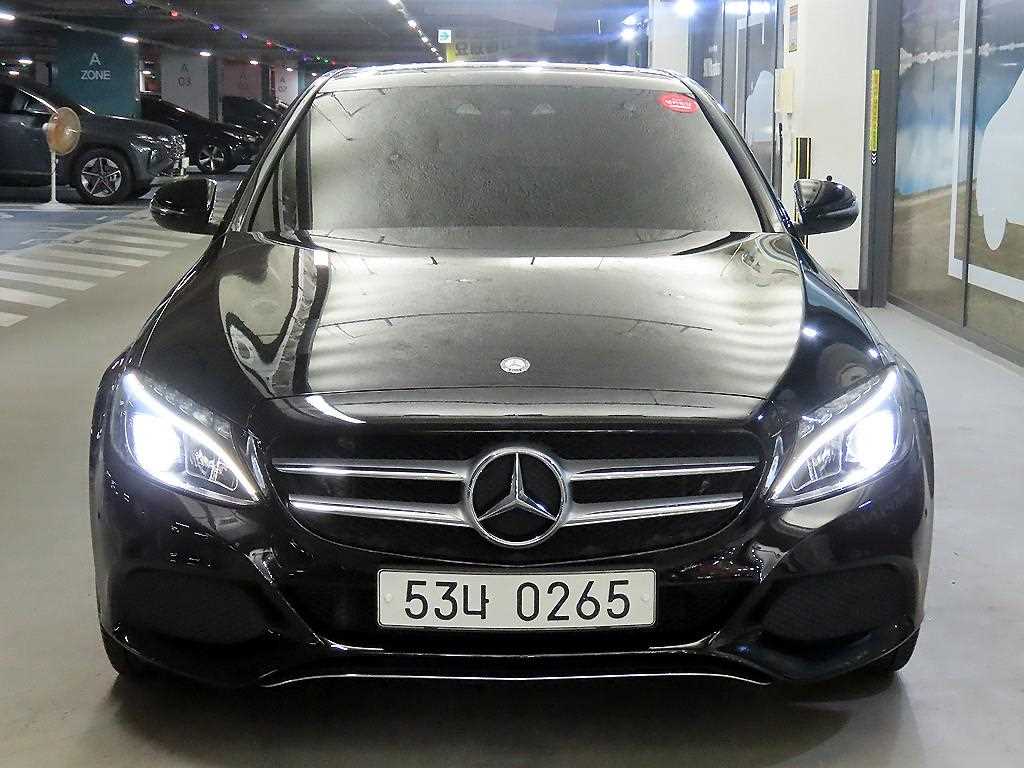 Mercedes Benz C Class - Vista 2