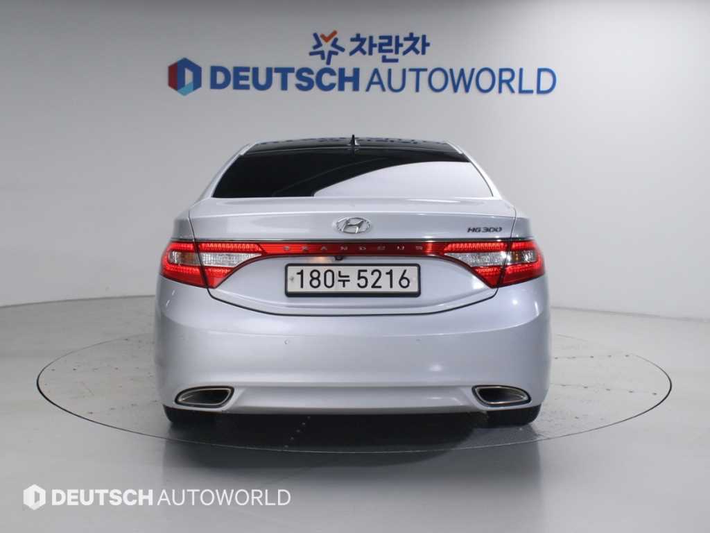 HYUNDAI Grandeur - Vista 6