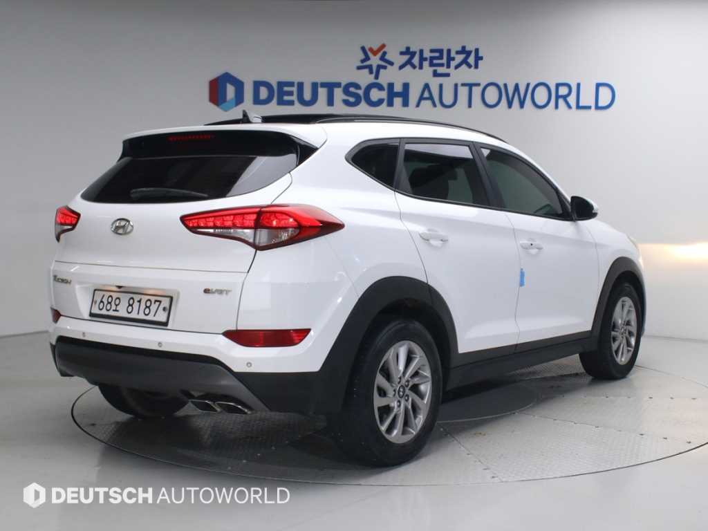 HYUNDAI Tucson - Vista 2