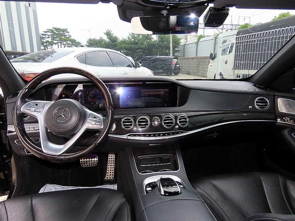 Mercedes Benz S Class - Vista 9
