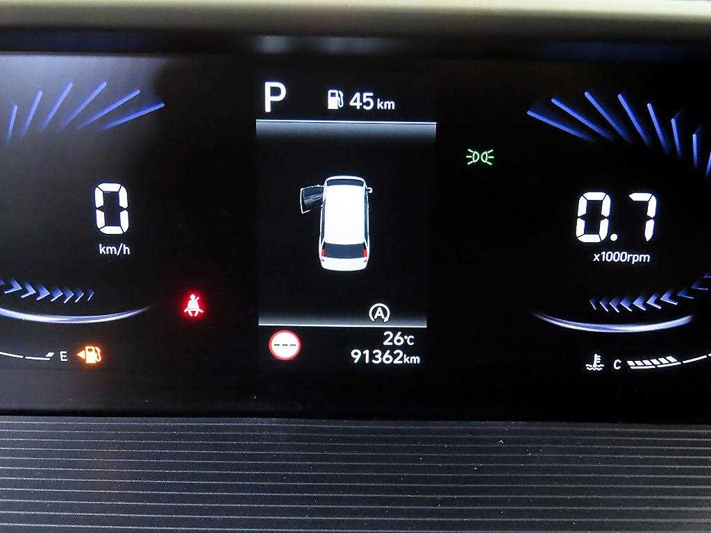 HYUNDAI Staria - Vista 11