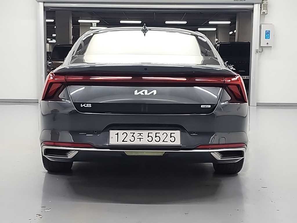 KIA K8 - Vista 3