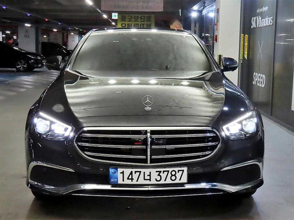 Mercedes Benz E class - Vista 2