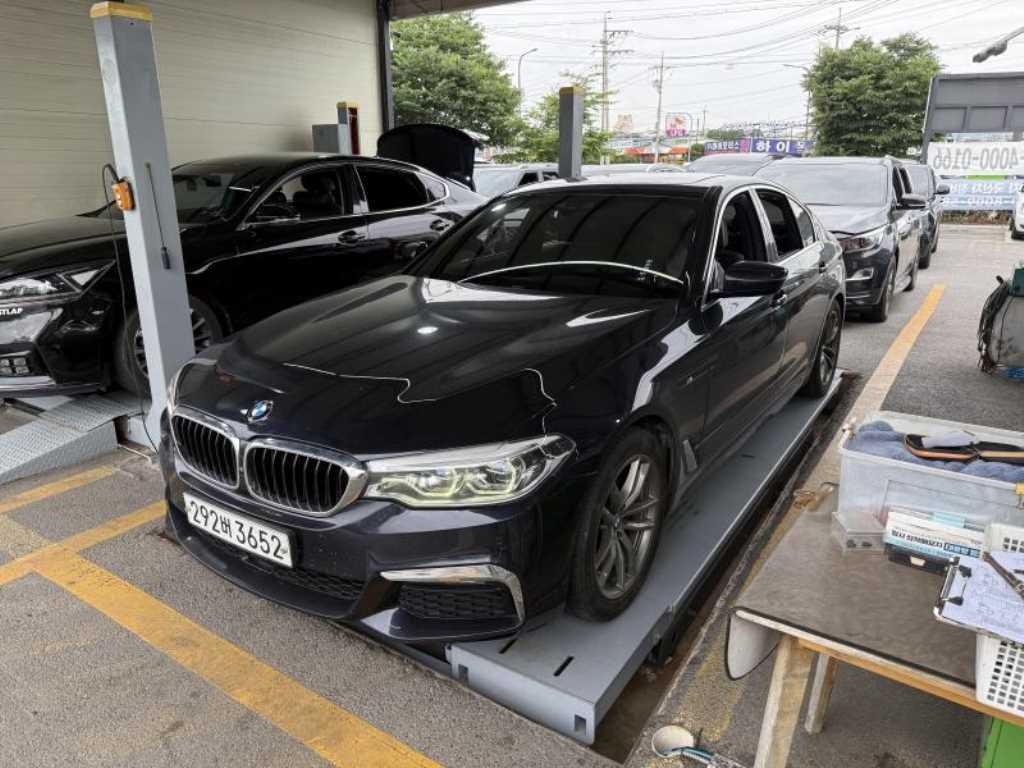 BMW 5 Series - Vista 2